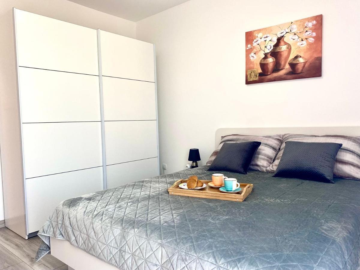 Ema Apartment Пула Екстер'єр фото